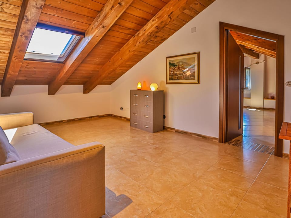 House | 1 bedroom