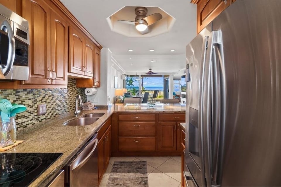 Condo, 2 Bedrooms | Private kitchen | Coffee/tea maker, fridge, oven, toaster