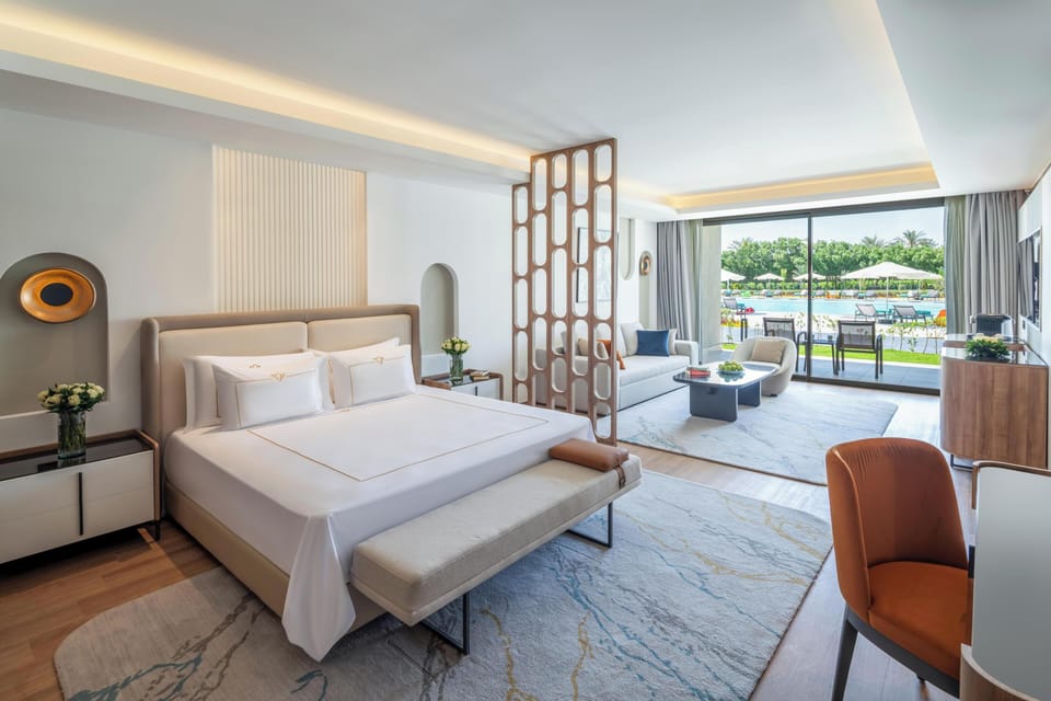 Premium Room King Bed Adult Only | Egyptian cotton sheets, premium bedding, free minibar, in-room safe