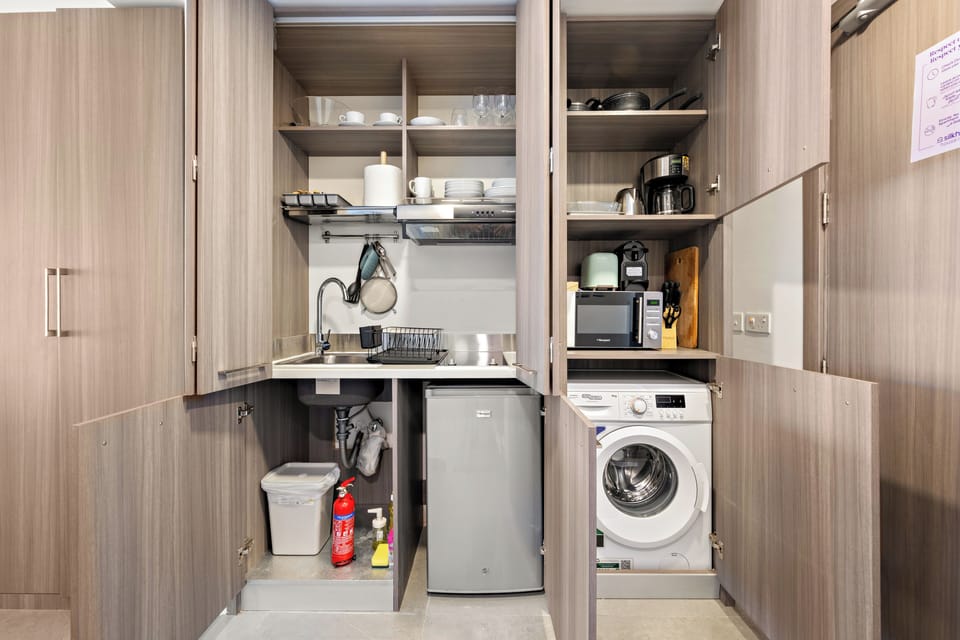 Espresso maker, fridge, microwave, oven