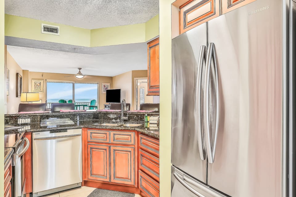 Condo, Multiple Beds, Balcony, Ocean View (SeaWinds 204 - Sea Wind Enjoyment) | Private kitchen