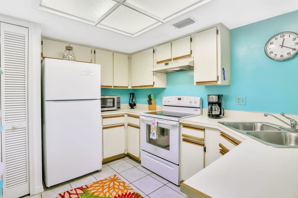 Condo, Multiple Beds, Patio, Garden View (NSB Seawoods 131-Sea Wood Coastal) | Private kitchen