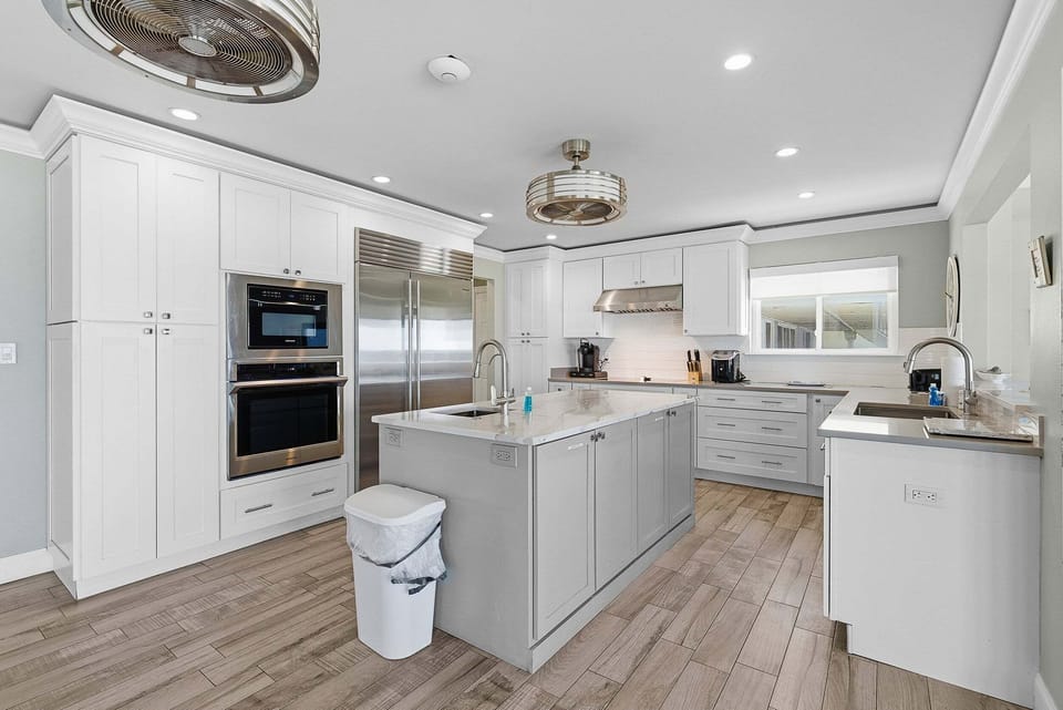 House, Multiple Beds, Balcony, Ocean View (Daytona Atlantic Sunrise Home) | Private kitchen