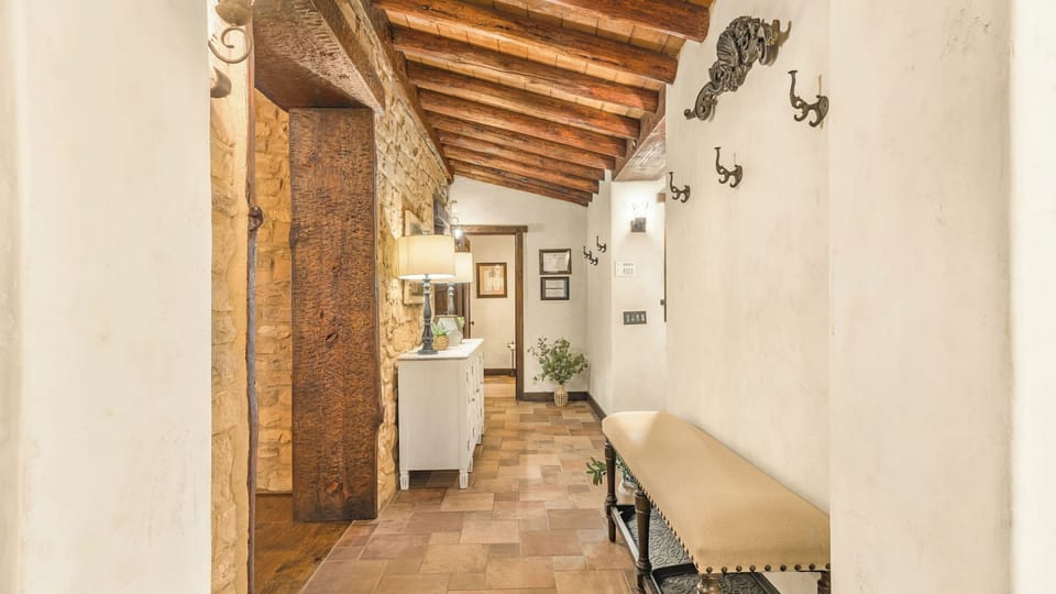 Villa (4 Bedrooms) | Interior
