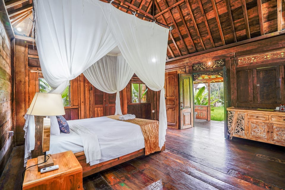 Honeymoon Room, 1 Bedroom | Free WiFi, bed sheets