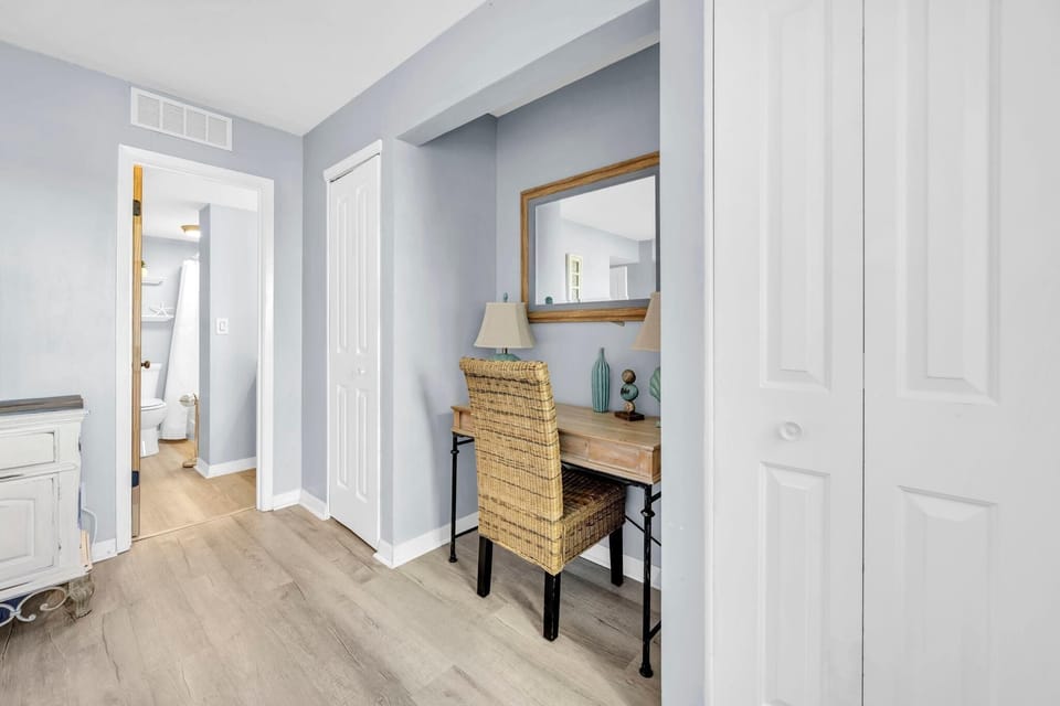 Condo, Multiple Beds (Pinnacle Port A-121- Shore Beats Work) | Interior