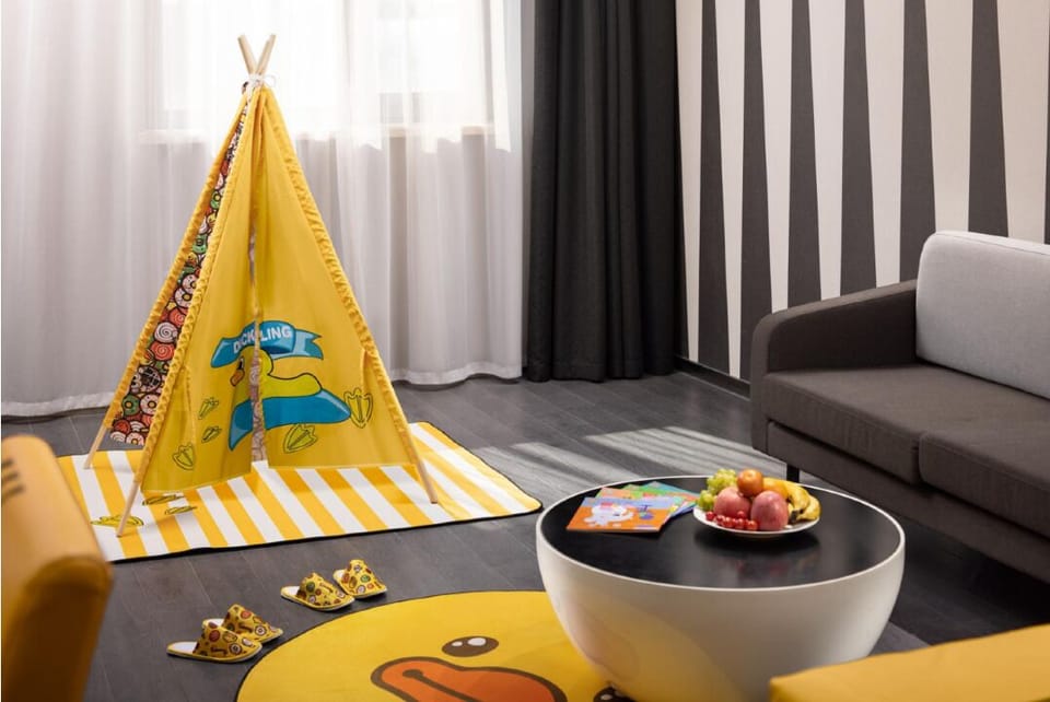 Family Double Room | Living area