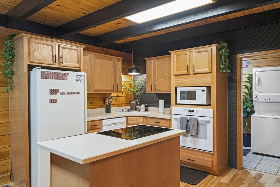 Chalet (2 Bedrooms) | Interior