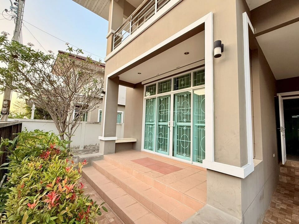 Classic House, Air conditioning | Exterior detail