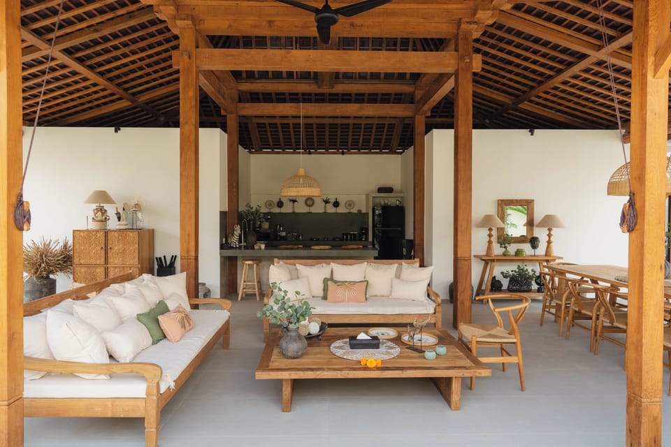 Deluxe Villa, 6 Bedrooms, Balcony, Pool View | Living area | 32-inch Smart TV with digital channels