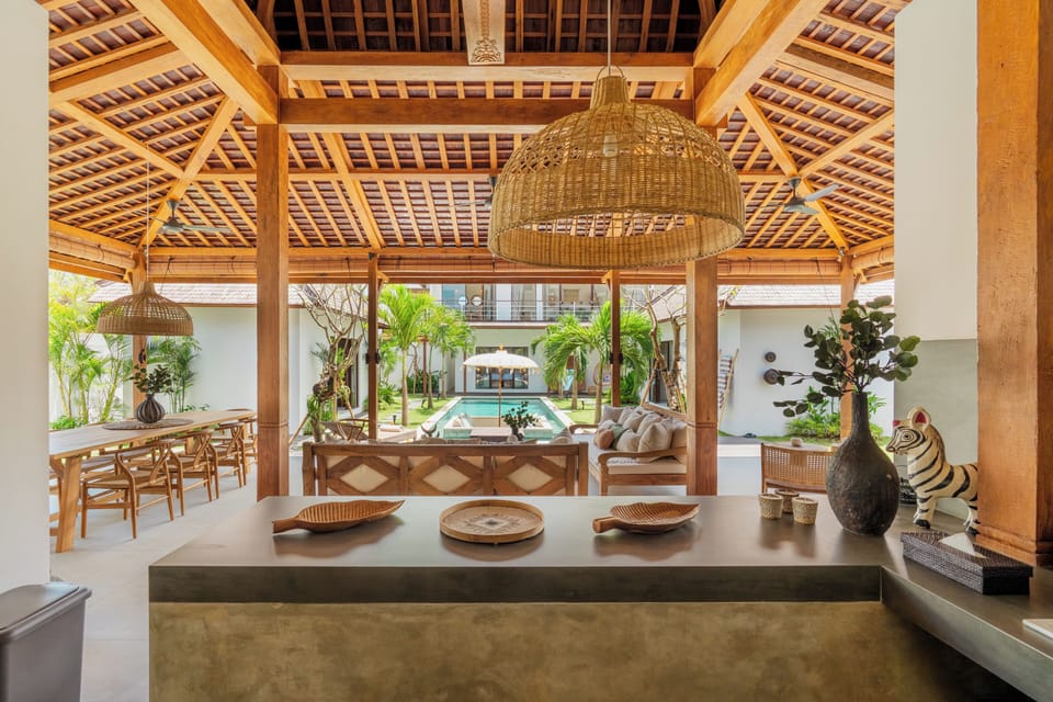 Deluxe Villa, 6 Bedrooms, Balcony, Pool View | Living area | 32-inch Smart TV with digital channels