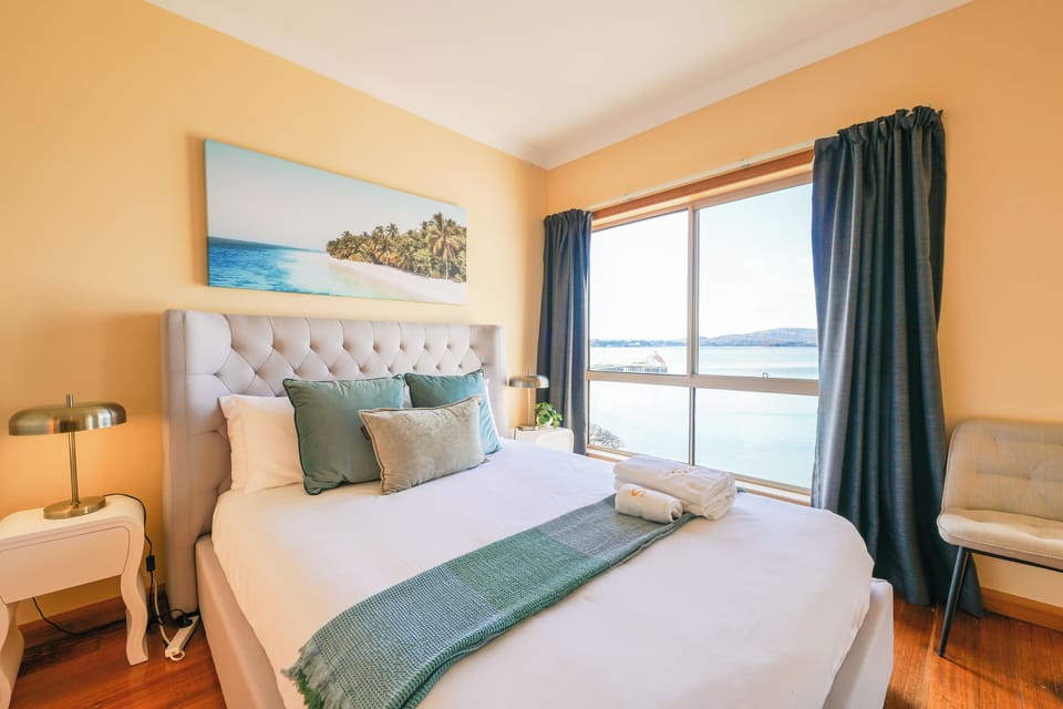 Deluxe Townhome, River View | Iron/ironing board, free WiFi