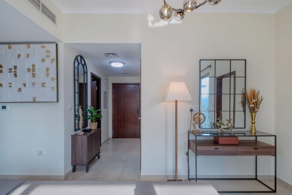 Deluxe Apartment, 1 King Bed with Sofa bed, Balcony, City View | Living area | 43-inch flat-screen TV with digital channels, Netflix