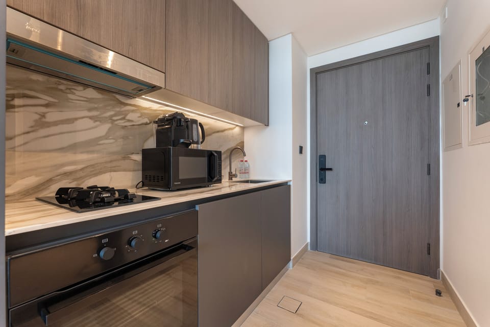 Comfort Studio, City View | Private kitchen