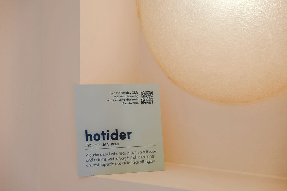 In-room safe, desk, free WiFi