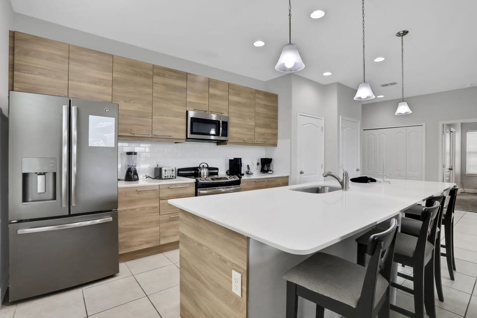 House, 4 Bedrooms | Private kitchen | Coffee/tea maker, fridge, oven, toaster