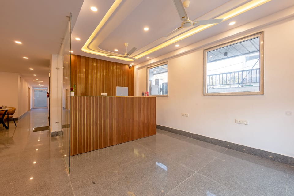 Hotel park Tree I Sec-63a I Noida Hotel in Noida