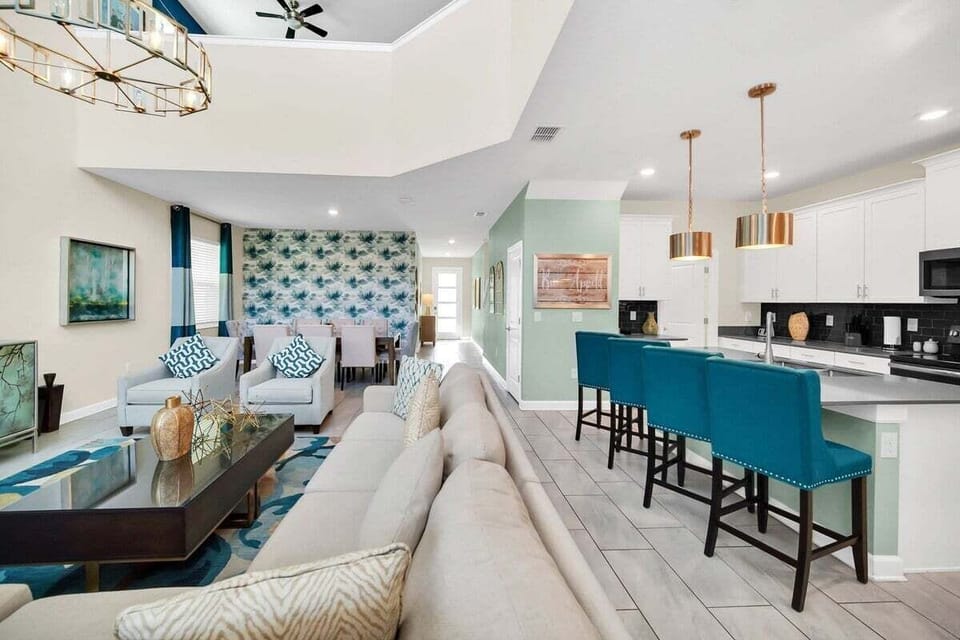 House (5 Bedrooms) | Interior