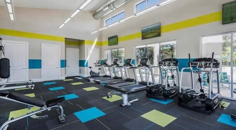 2473 Shanti · Deepsea World/15 Suites/sleep 30/oversize Pool&spa Villa in Kissimmee