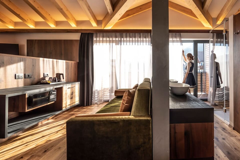 Minibar, in-room safe, blackout drapes, soundproofing