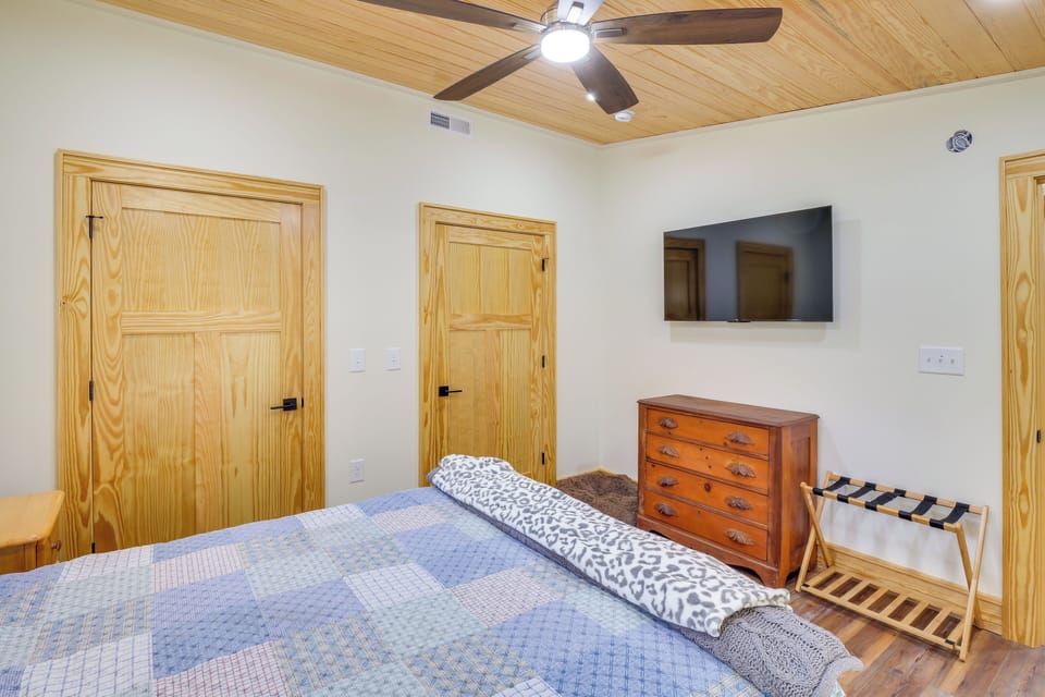 House (1 Bedroom) | Interior