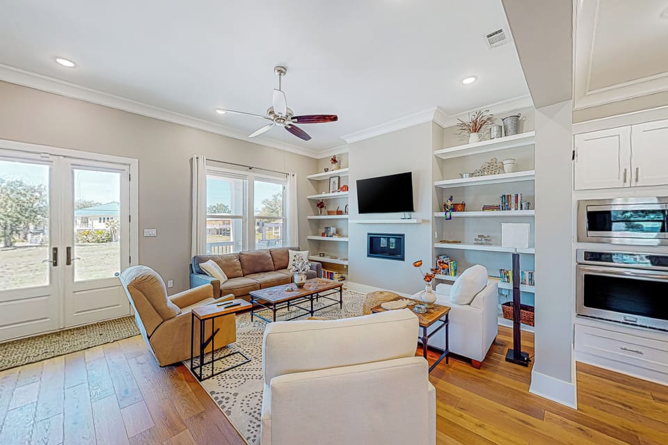 House (3 Bedrooms) | Interior