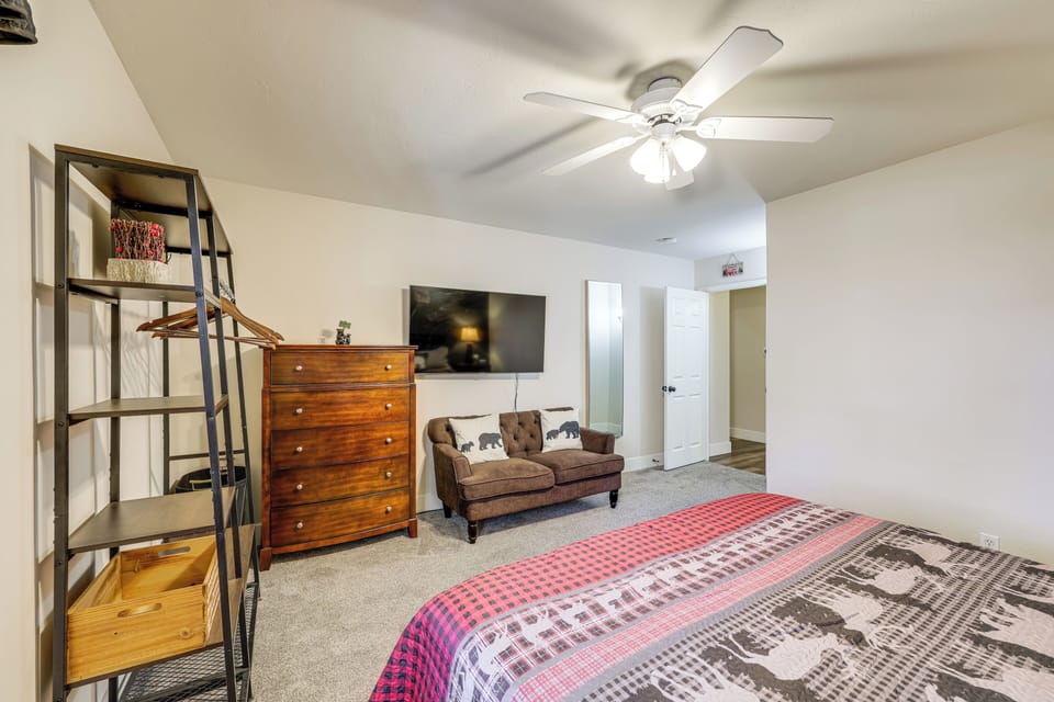 House (3 Bedrooms) | Interior