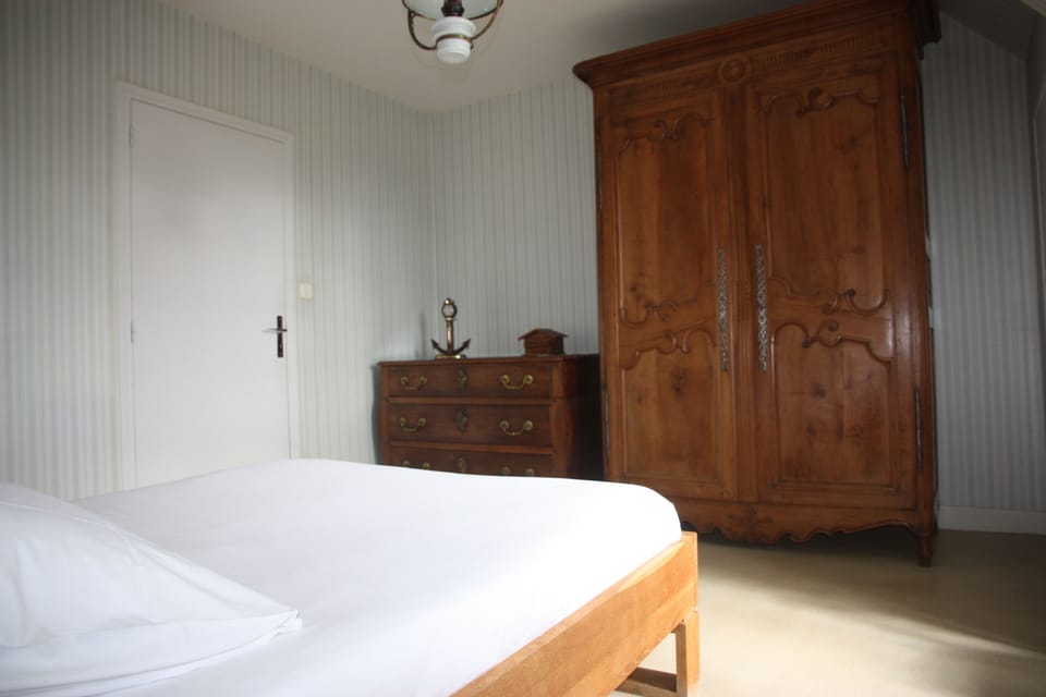Villa, Kitchen, Garden View | Iron/ironing board, free WiFi
