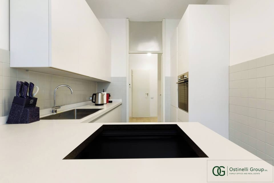 Apartment, 2 Bedrooms, Balcony, City View | Interior
