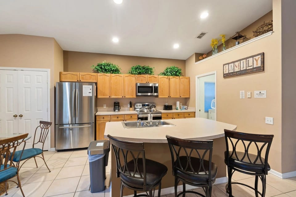 House (4 Bedrooms) | Interior