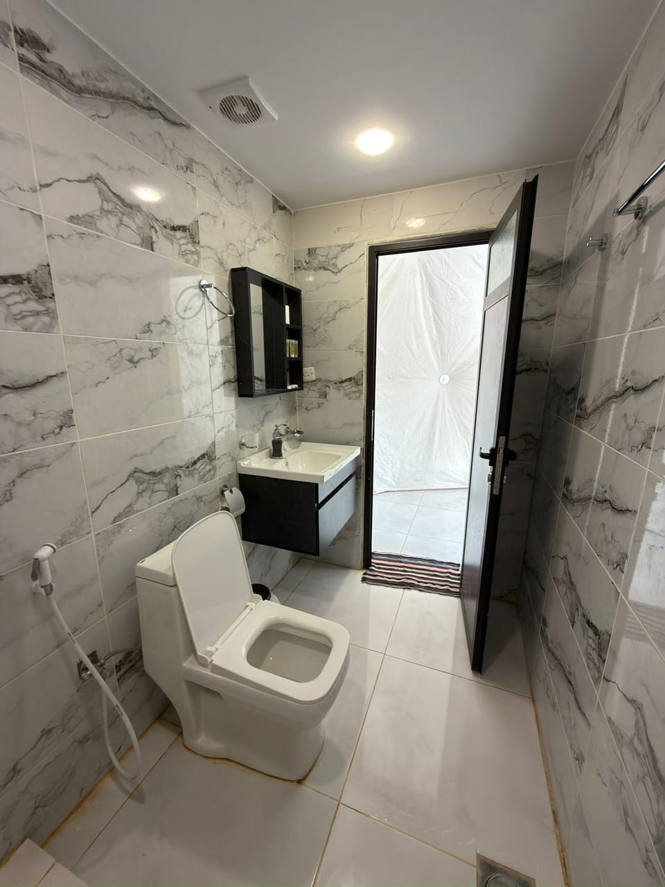 Double Room, Mountain View | Bathroom | Separate tub and shower, bidet, towels, soap