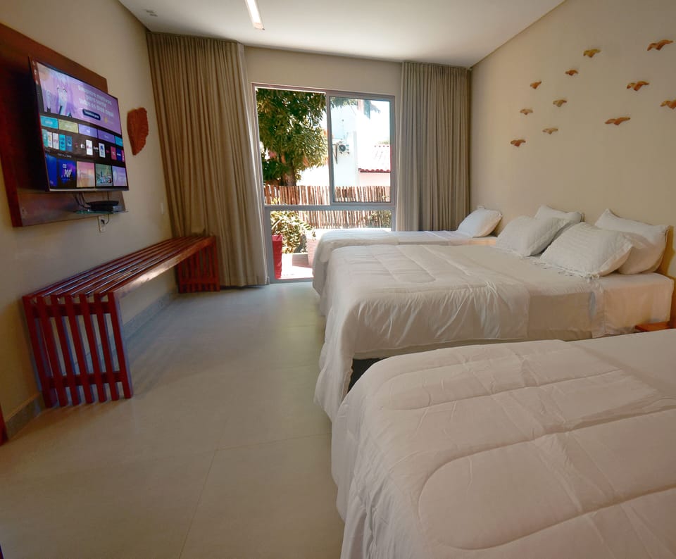 Luxury Room, Jetted Tub | Premium bedding, minibar, iron/ironing board, free WiFi