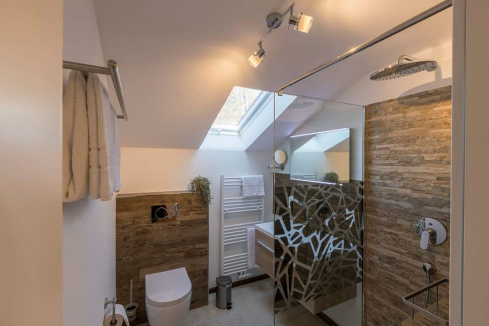 Apartment | Bathroom | Towels