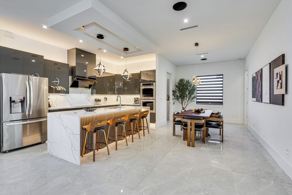 House (3 Bedrooms) | Interior