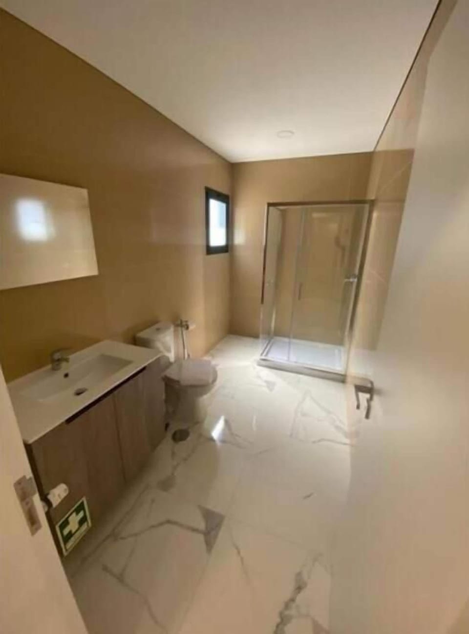 Family Apartment | Bathroom