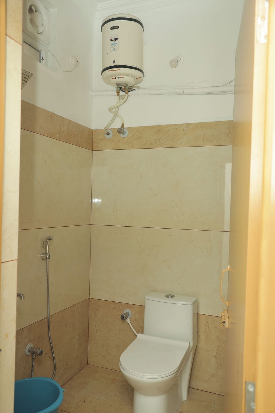 Family Twin Room, Balcony | Bathroom