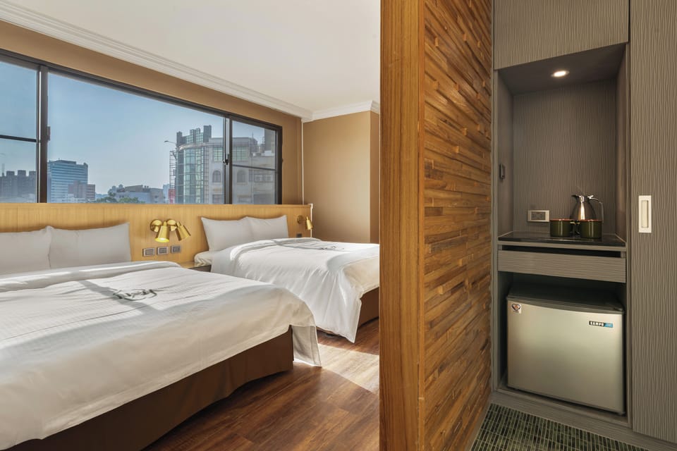 Standard Quadruple Room | Desk, blackout drapes, free WiFi, bed sheets
