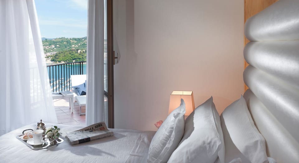 Junior Suite, Sea View | Minibar, in-room safe, soundproofing, free WiFi