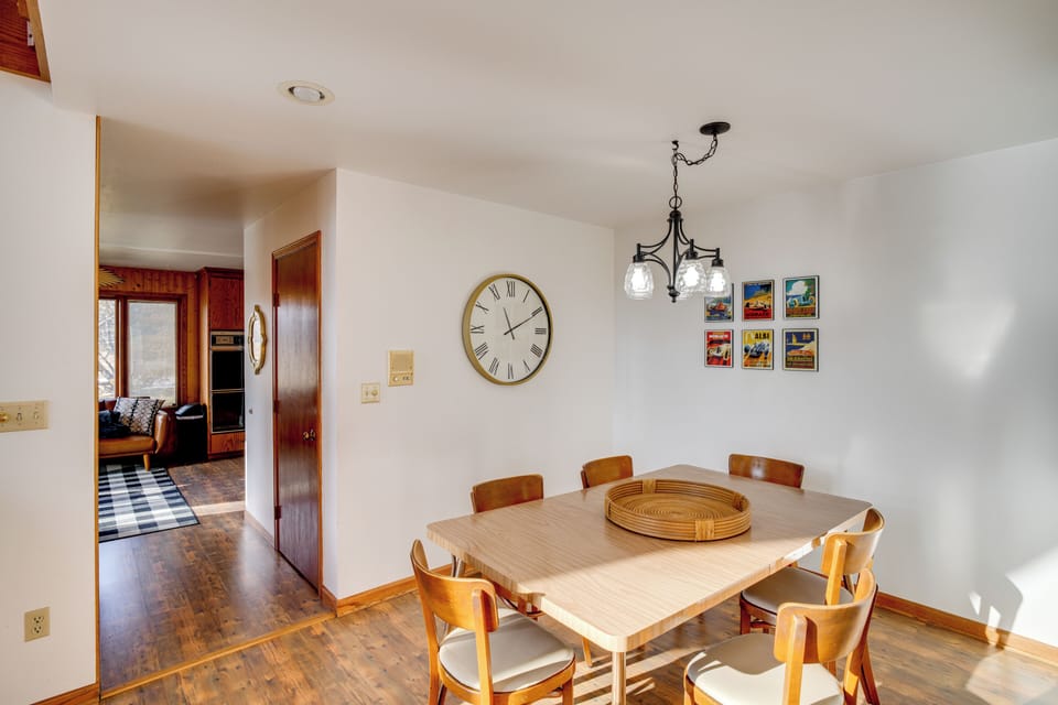 House (4 Bedrooms) | Interior