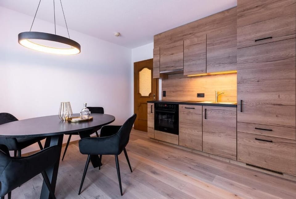 Family Apartment, Balcony, Mountain View | In-room safe, free cribs/infant beds, free WiFi, bed sheets