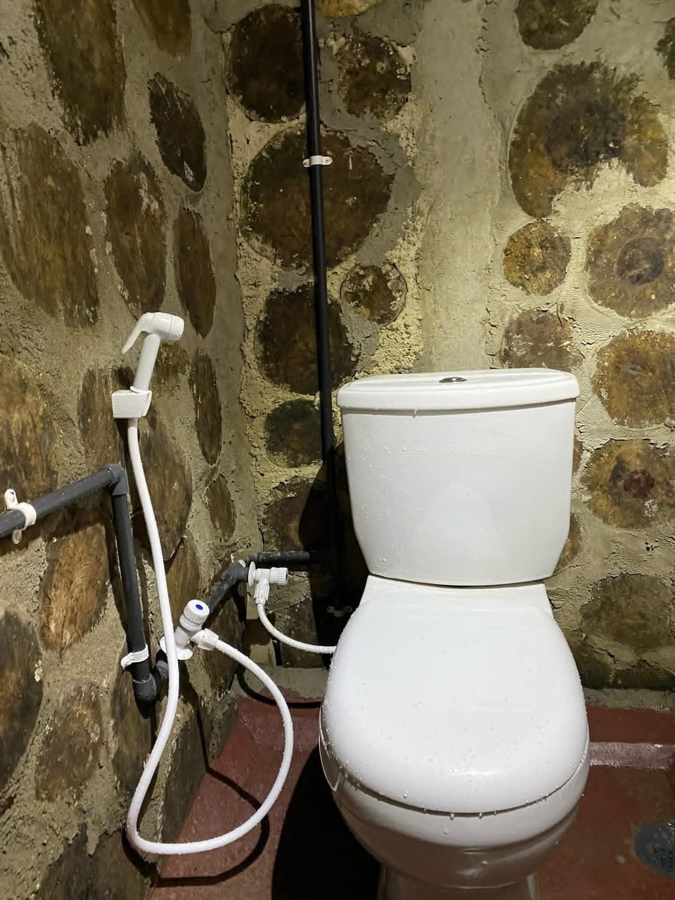 Double Room, Balcony, Mountain View | Bathroom | Shower, free toiletries, hair dryer, towels