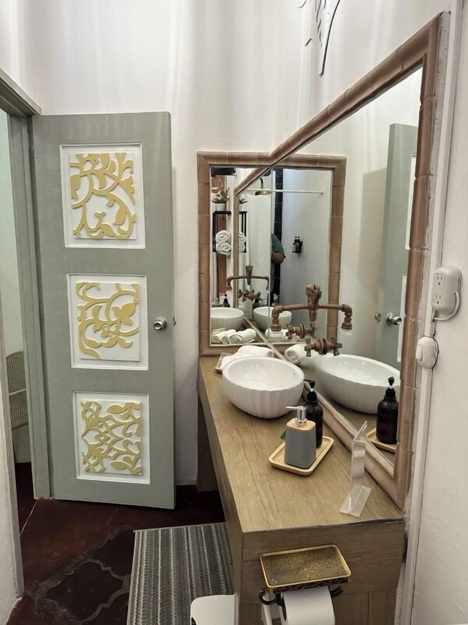 Comfort Room | Bathroom | Hair dryer, towels, soap, shampoo