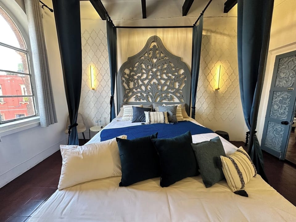 Deluxe Room | In-room safe, iron/ironing board, free WiFi