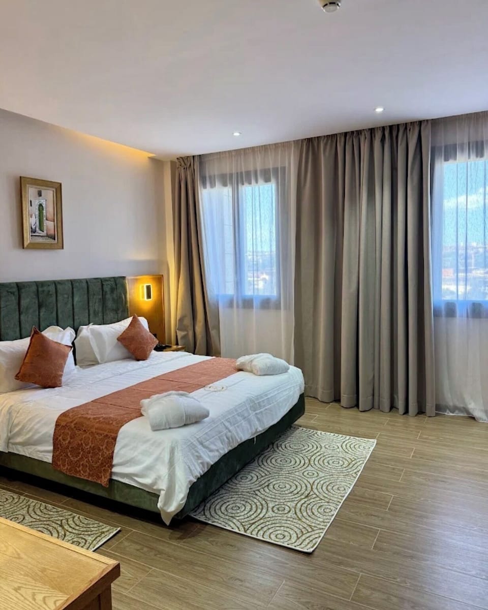 Deluxe Double or Twin Room | Premium bedding, minibar, desk, laptop workspace