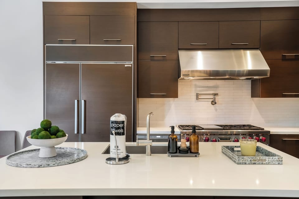 Luxury Villa, Canal View | Private kitchen