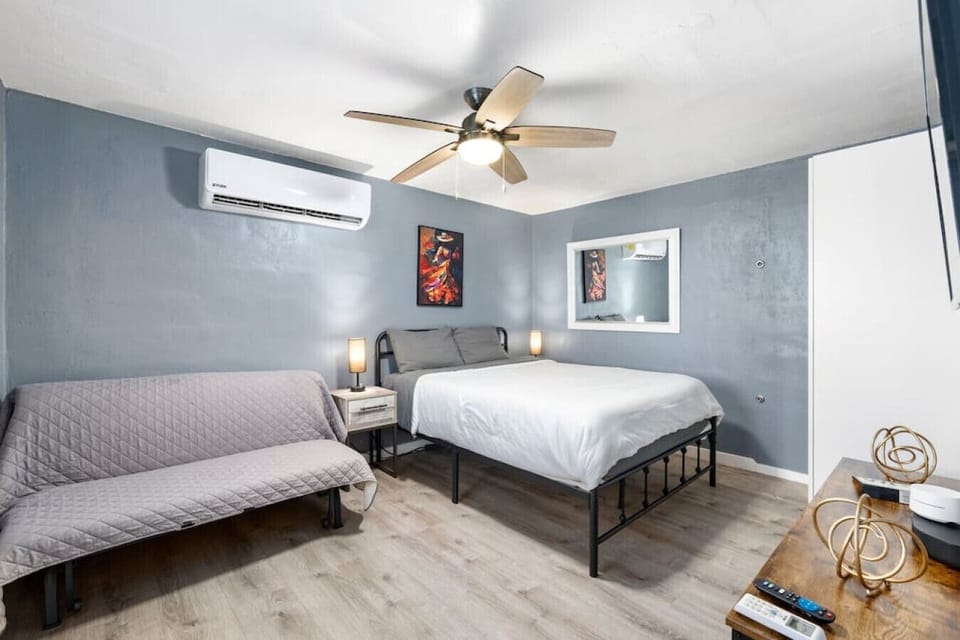 House (1 Bedroom) | Interior