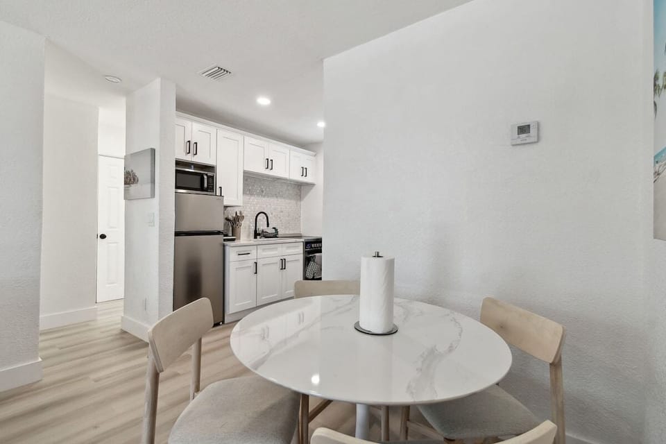 Apartment (1 Bedroom) | Interior