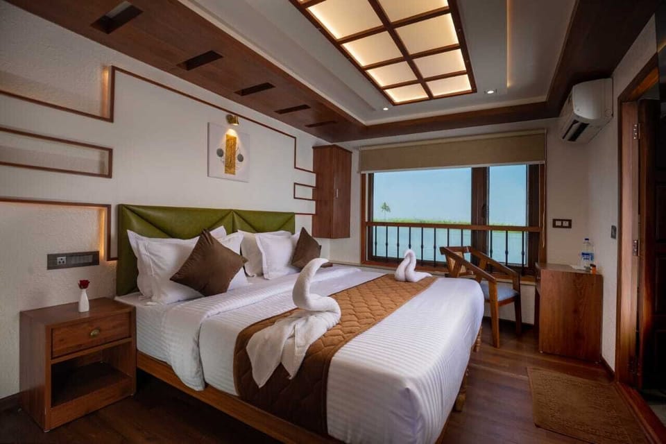 Egyptian cotton sheets, premium bedding, memory foam beds