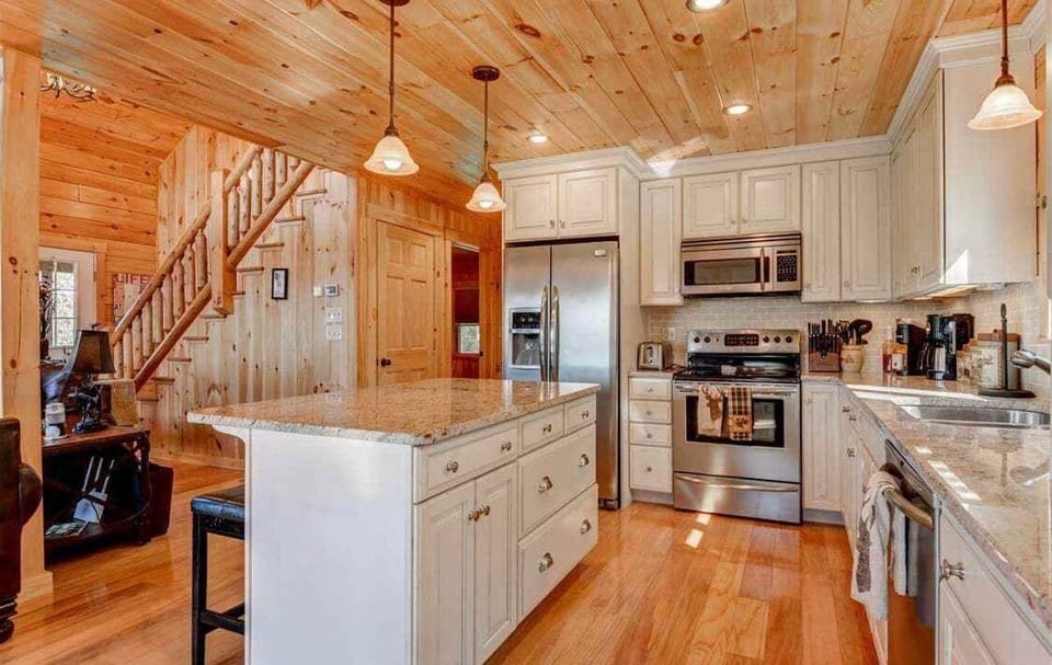 House (4 Bedrooms) | Interior