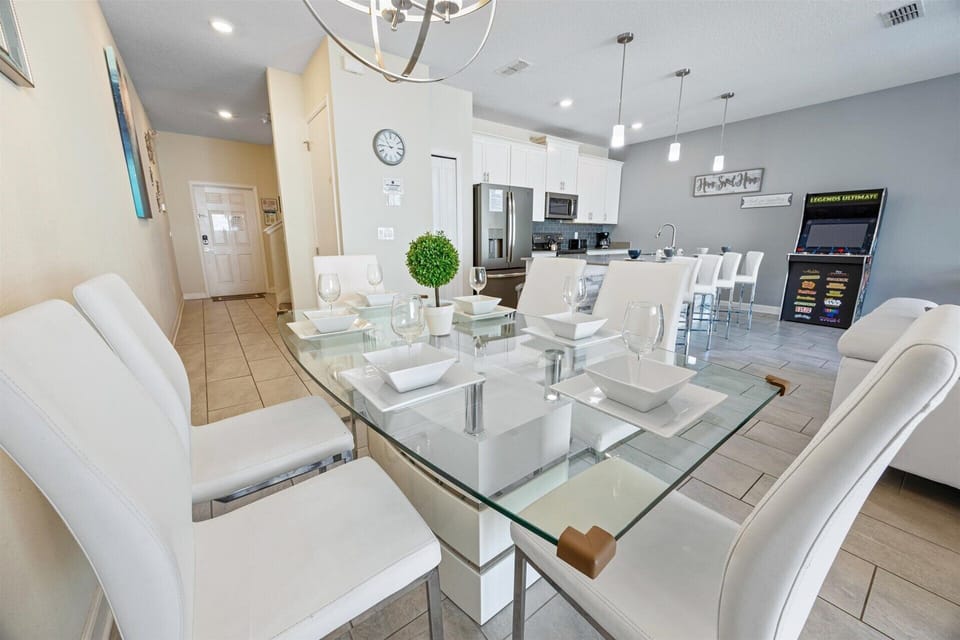Villa (4 Bedrooms) | Interior
